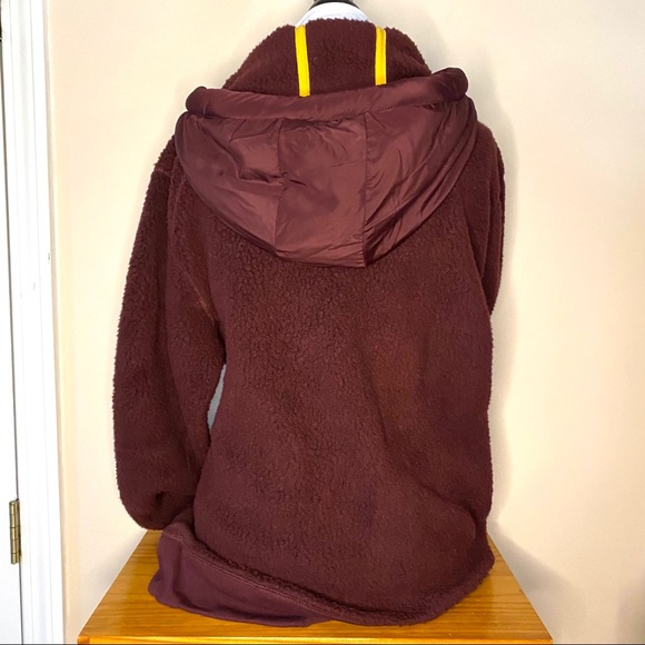 Aeropostale XL maroon fleece hoodie pullover - Picture 4 of 10